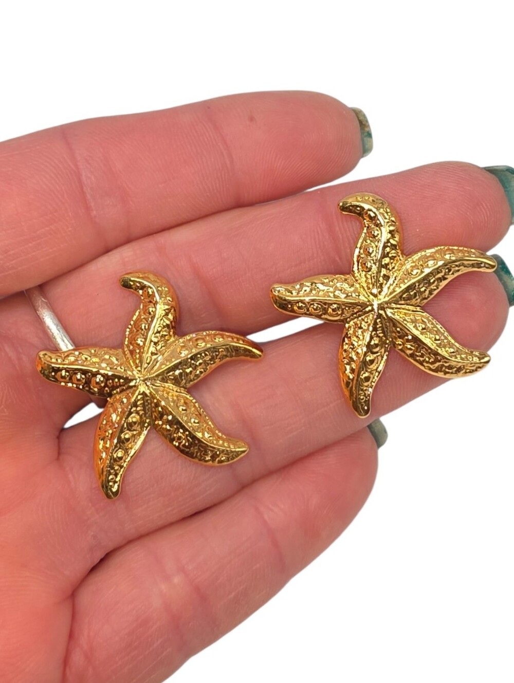 Vintage 1980s Starfish Clip On Earrings Gold Tone Coastal Nautical Avon Style